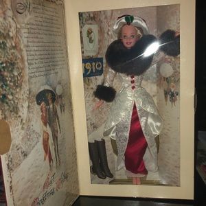 1995 Holiday Memories Barbie